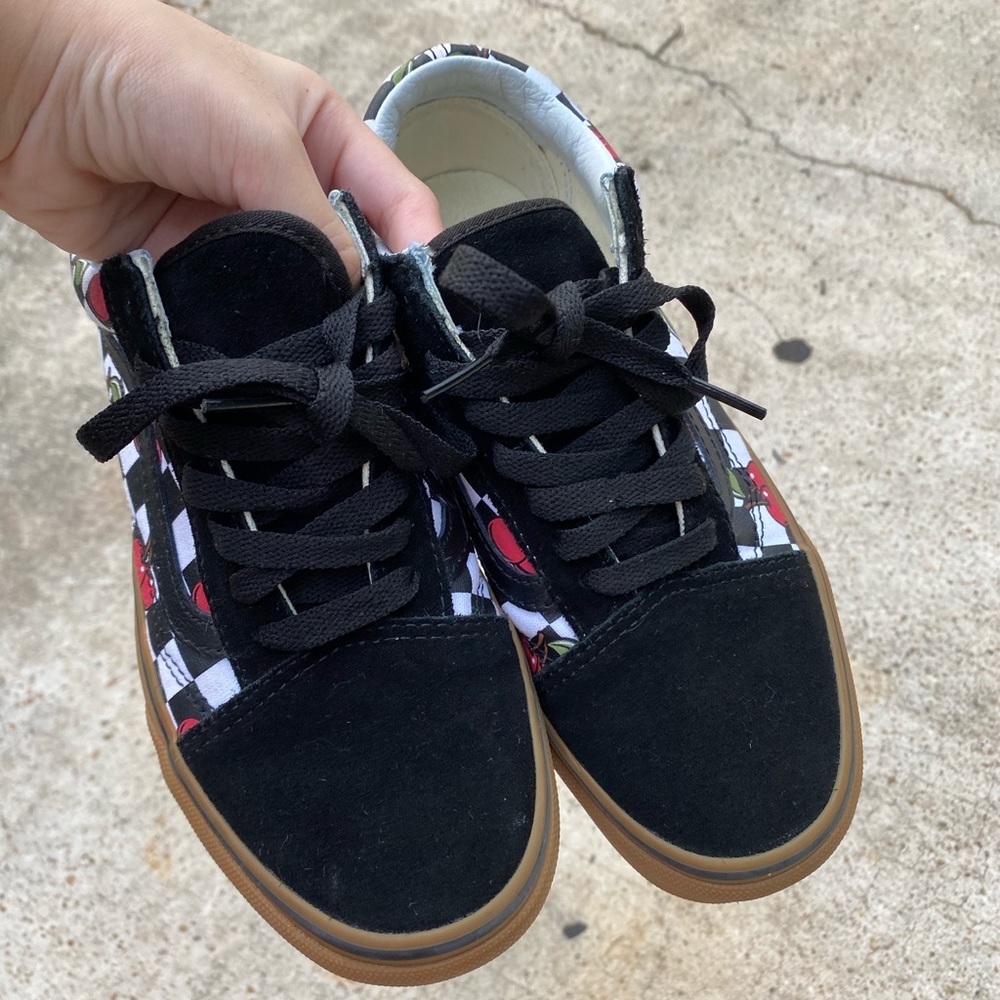 Cherry Checker Old Skool Vans